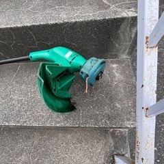 マキタ　電動草刈機　水撒きホースの画像