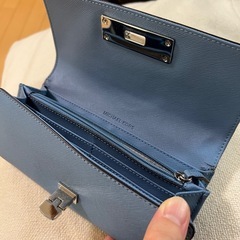 美品！MICHAEL KORS マイケルコース 長財布の画像