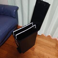 未使用DCMプッシュ&ペダルペール式30Lごみ箱の画像