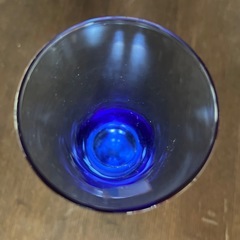 luminarc リュミナルク　フランス製の花瓶　ブルーのガラスの一輪挿しの画像
