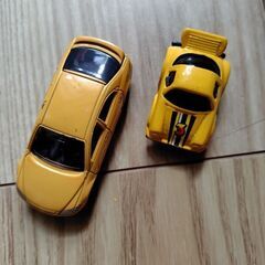 トミカのミニカー10台おまとめの画像