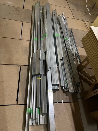 プラスターボード、パーティクルボード、ケイカル板その他お譲りします！