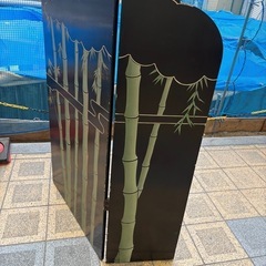 衝立 レトロ パーテーション 花柄 間仕切り 黒×花柄 竹 椿 高さ183㎝ 3枚式 折り畳み式 アジアンの画像