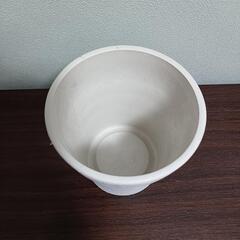 プラスチック花器の画像