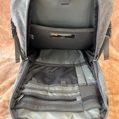 ザノースフェイスリュックサック灰色ナップザックルックザックナップサックバックパック THE NORTH FACEメンズユニセックスの画像