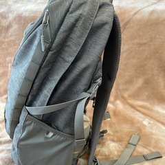 ザノースフェイスリュックサック灰色ナップザックルックザックナップサックバックパック THE NORTH FACEメンズユニセックスの画像