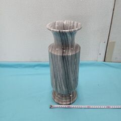 大理石　花瓶　7.2kg　500円の画像