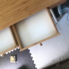 IKEA 竹製　机の画像