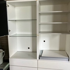 IKEA　食器棚の画像