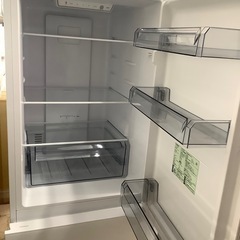 2ドア冷蔵庫の画像