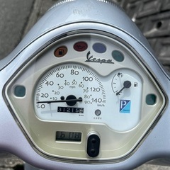 ピアジオベスパLX125の画像