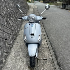 ピアジオベスパLX125の画像