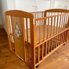 【お譲り先決まりました】ベビーベッド ベビーゲージ の画像