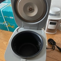 炊飯器の画像
