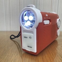 ☆手回し充電ラジオライト　WINTECH  KDR-118の画像