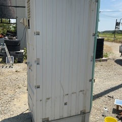 最後の一台です。屋外用シャワーユニット。引き取り来られる方のみお願いします。の画像