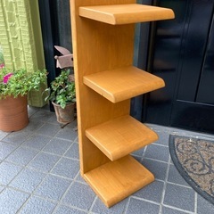 【商談中】　　　　　　　　　　　　　　　　　　　　　
🌺４段ラックの画像