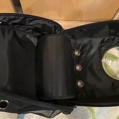 ペットキャリー　リュック　小型の画像