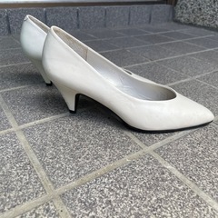【取引中】イヴ・サンローランパンプスの画像