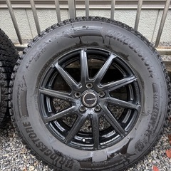 【中古品】ブリヂストン スタッドレスタイヤ 4本セット 225/70R16 BRIDGESTONE BLIZZAK DM-V3 の画像