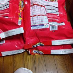【値下げ】ペットフード　キャットフードドライ大容量5キロの画像