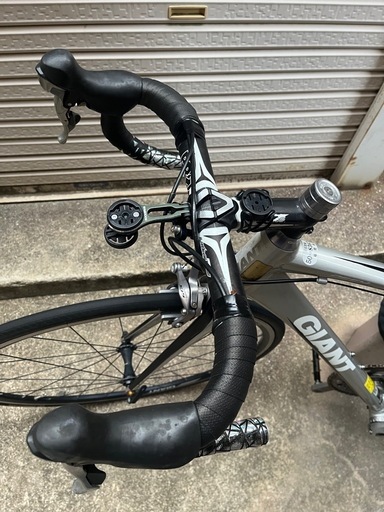 GIANT  ロードバイク　DEFY
