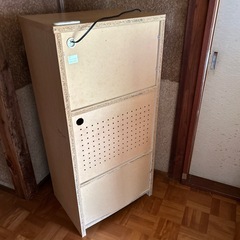 値下げします‼️レンジ台の画像