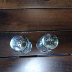 ガラス調味料入れの画像