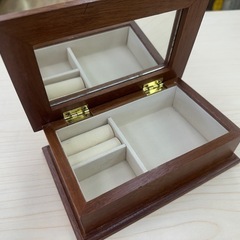 【ドリーム川西店御来店限定】アクセサリーボックス／クリーニング済み 【2003249255630029】の画像