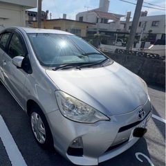代理出品　トヨタアクアの画像