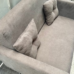 【武蔵小山店】 　ソファ 2人掛けソファ グレーソファ クッション付き コンパクトソファ シンプルソファ 一人暮らし家具 リビング家具　ソファベッド　ベッド　折り畳み　マットレス　簡易　寝具　シングルの画像