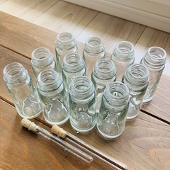 硝子の小瓶の画像