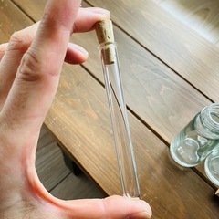 硝子の小瓶の画像