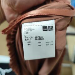 ユニクロ シフォンプリーツスカートパンツの画像