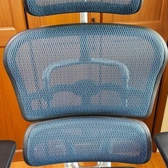エルゴヒューマン・プロ　オットマン内蔵型の画像