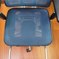 エルゴヒューマン・プロ　オットマン内蔵型の画像