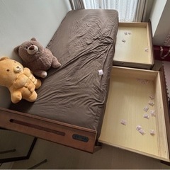 ニトリの収納付きベッドの画像