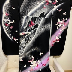 振袖⑥黒に蝶の画像