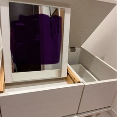 ドレッサーテーブルの画像