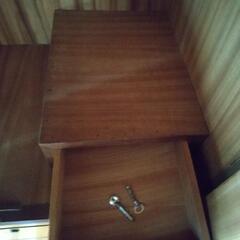 あげます11/18まで！ロング丈収納◯昭和レトロ洋服たんすカギつきの画像