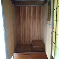 あげます11/18まで！ロング丈収納◯昭和レトロ洋服たんすカギつきの画像