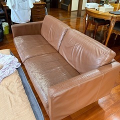 
無印良品、革製ソファーの画像
