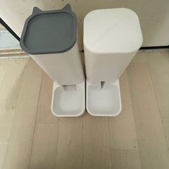 自動給水器、自動給餌器の画像