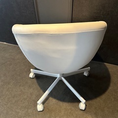 IKEA SKRUVSTA スクルーヴスタ イーサーネホワイト  の画像