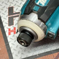【中古】マキタ Makita TD001GRDX 充電式インパクトドライバ バッテリ×2・充電器付き【ハンズクラフト佐賀】の画像