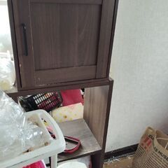 オシャレ演出棚〜扉付、引き出し付〜ﾜﾝｺｲﾝ500円の画像