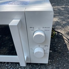 配送可能　保証付き ニトリ MM720CUKN4 2021年製 電子レンジ 700W ホワイト 温め 解凍 調理 料理 50Hz 東日本対応の画像