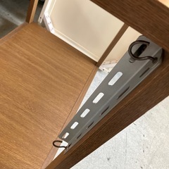 T2507-211 ワークデスク フック等取り付け有り キズ汚れ有りの画像