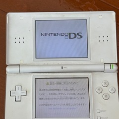 最終値下げ！　すぐ遊べる　ニンテンドーDS + ソフト 5本セット！ ドラクエ キングダムハーツの画像