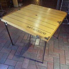 レトロ OUTDOOR LIFE アウトドア用 木製天板 テーブル＆イス4脚セット ナチュラル キャンプ アウトドア ガーデニング 札幌市東区 新道東店の画像